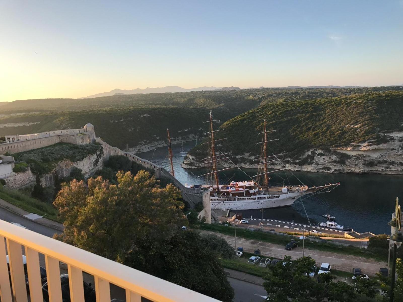 Apartment 1 Avec Vue Sur Le Port Bonifacio (Corsica)